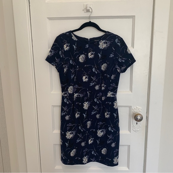 Club Monaco blue floral mini dress with pockets, size S - Picture 2 of 8